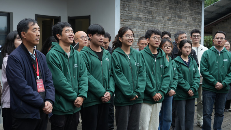 11月14日,重庆梁平粮油科技小院的同学们迎来“院士飞行团”实地考察评审。王晓 摄 11月14日,重庆梁平粮油科技小院的同学们迎来“院士飞行团”实地考察评审。王晓 摄