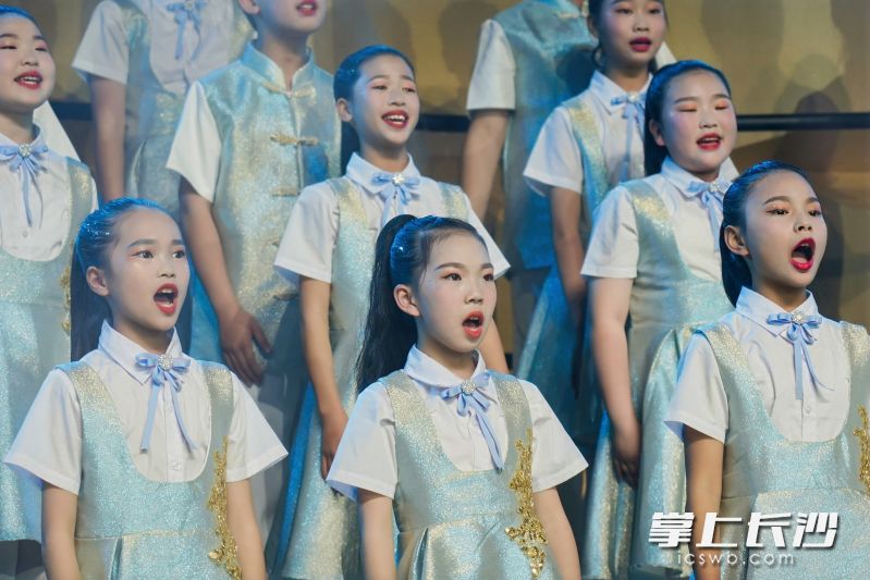 参与本次音乐会的12支合唱团均是“星帆”计划下结出的硕果。