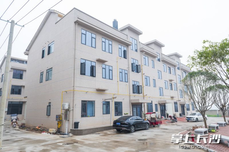 集镇新区安置区即将成为居民新的幸福家园。 均为长沙晚报通讯员刘思源摄 集镇新区安置区即将成为居民新的幸福家园。 均为长沙晚报通讯员刘思源摄