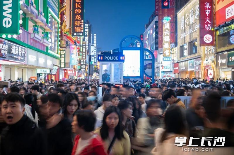 打通体育激情与商圈消费之间的“最后一公里”。均为天心区商务局 供图 打通体育激情与商圈消费之间的“最后一公里”。均为天心区商务局 供图