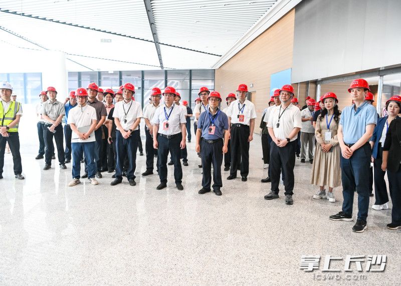集中视察现场。 长沙晚报全媒体记者 刘晓敏 摄