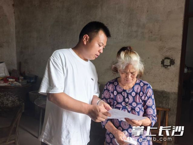 针对独居老人等五类重点人群，街道搭建邻里互助应急渠道。
