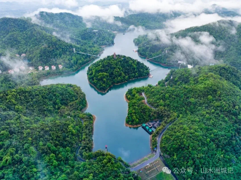 长沙石燕湖生态旅游景区。石亮 摄