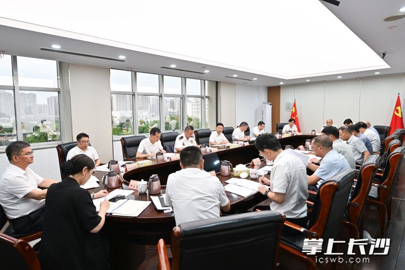 8月19日，市委副书记、市长陈博彰主持召开市长专题调度会议，听取并调度安全生产治本攻坚三年行动有关工作。 长沙晚报全媒体记者 王志伟 摄