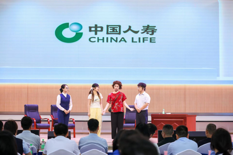 小品《斩断代理退保黑产误导，守护安心消费》揭露了“代理退保”黑产套路、拆解背后潜在风险，清晰传递金融消保理念。照片均由受访方提供