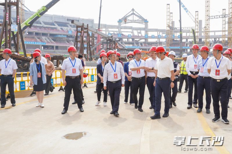 集中视察现场。 长沙晚报全媒体记者 刘晓敏 摄