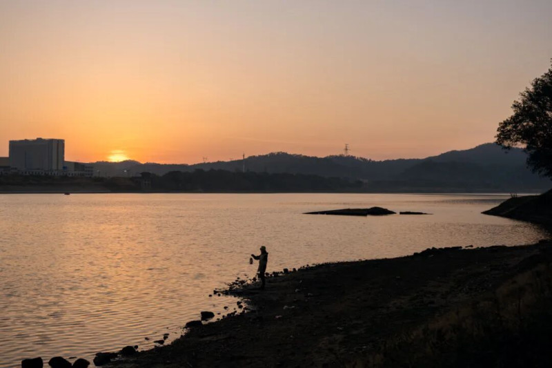 江滩夕照 均为资料图片 江滩夕照 均为资料图片