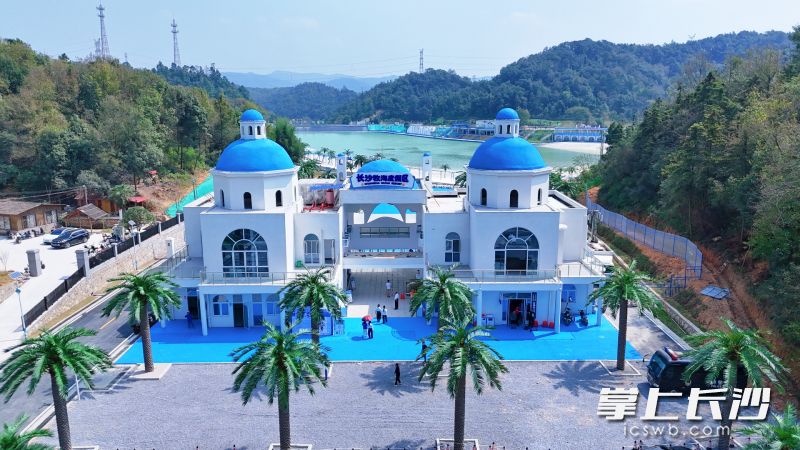 9月24日,位于宁乡的长沙牧海度假区正式开园,以多巴胺满满的多元业态,刷新长沙微度假体验。 均为长沙晚报全媒体记者张禹、通讯员廖倍摄 9月24日,位于宁乡的长沙牧海度假区正式开园,以多巴胺满满的多元业态,刷新长沙微度假体验。 均为长沙晚报全媒体记者张禹、通讯员廖倍摄