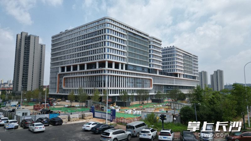 湖南中核肿瘤医院项目现场。 均为全媒体记者 周游 通讯员 邹蕾 摄影报道 湖南中核肿瘤医院项目现场。 均为全媒体记者 周游 通讯员 邹蕾 摄影报道