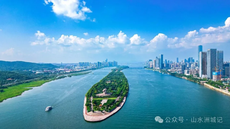橘子洲全景。周水生 摄