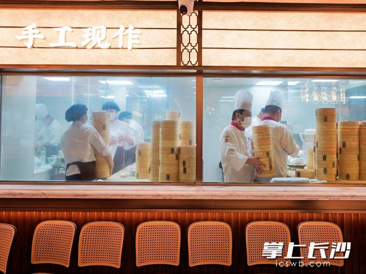 点都德坚持点心手工现制。均为通讯员供图