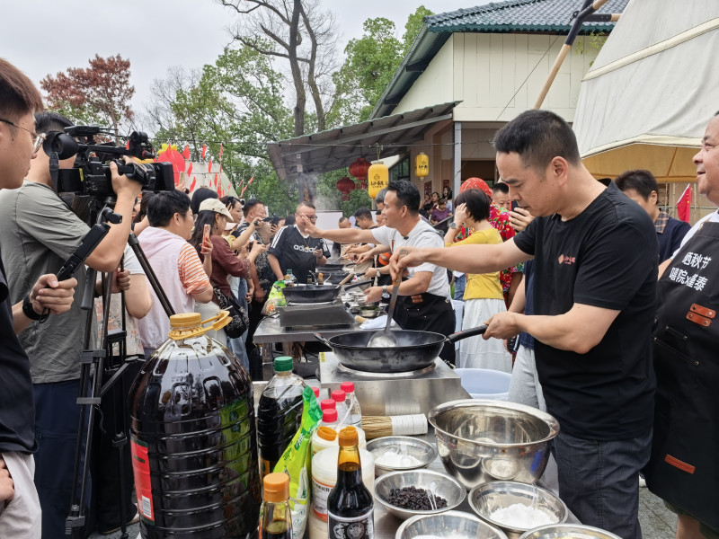 美食挑战赛 均为主办方 供图