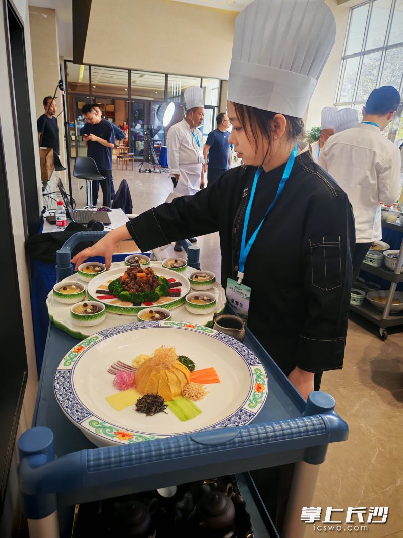 药膳比赛中，色、香、味、形、效缺一不可。 长沙晚报全媒体记者 徐媛 摄