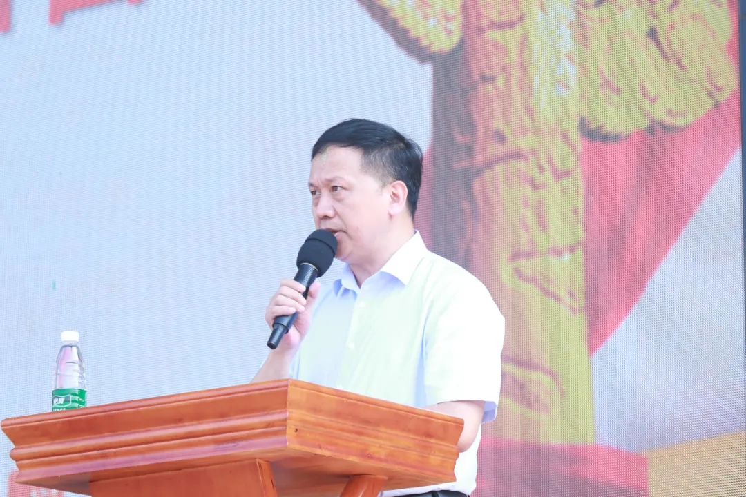 长沙市六中校长向雄海 长沙市六中校长向雄海