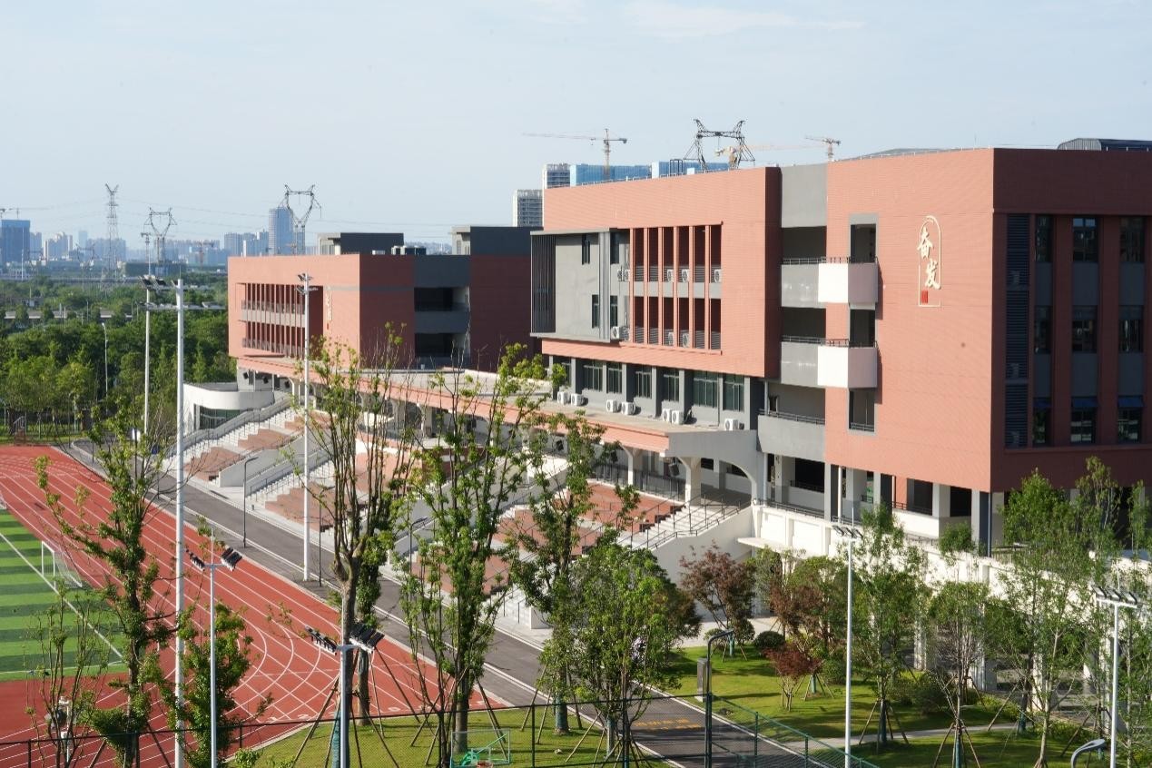 雅礼中学光达校区体艺楼