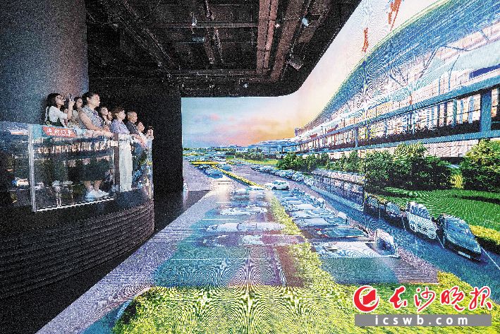 走进明和光电，感受光影科技的炫酷魅力。除署名外均为长沙晚报全媒体首席记者 黄启晴 摄